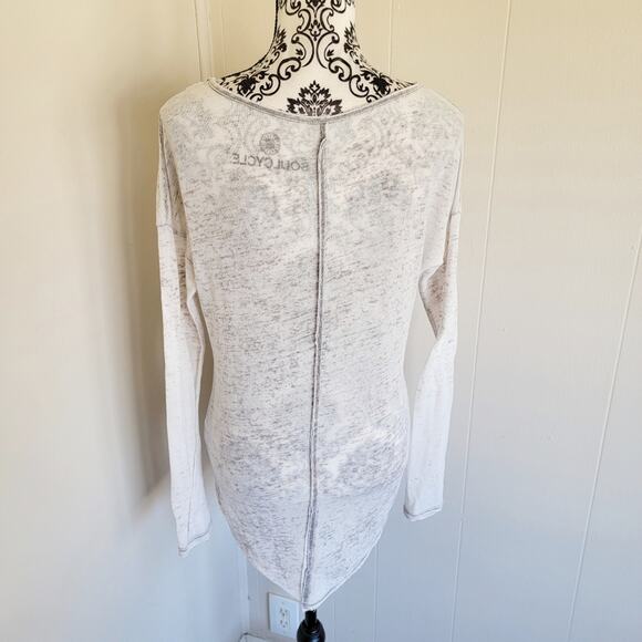 Soul Cycle Long Sleeve Scoopneck Top - Picture 3 of 5
